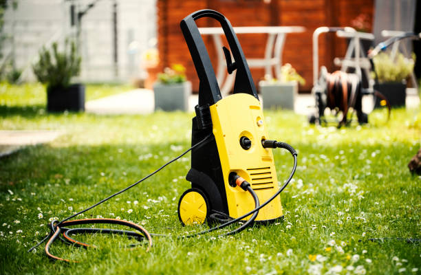 Best Driveway Pressure Washing  in Elwood, IL